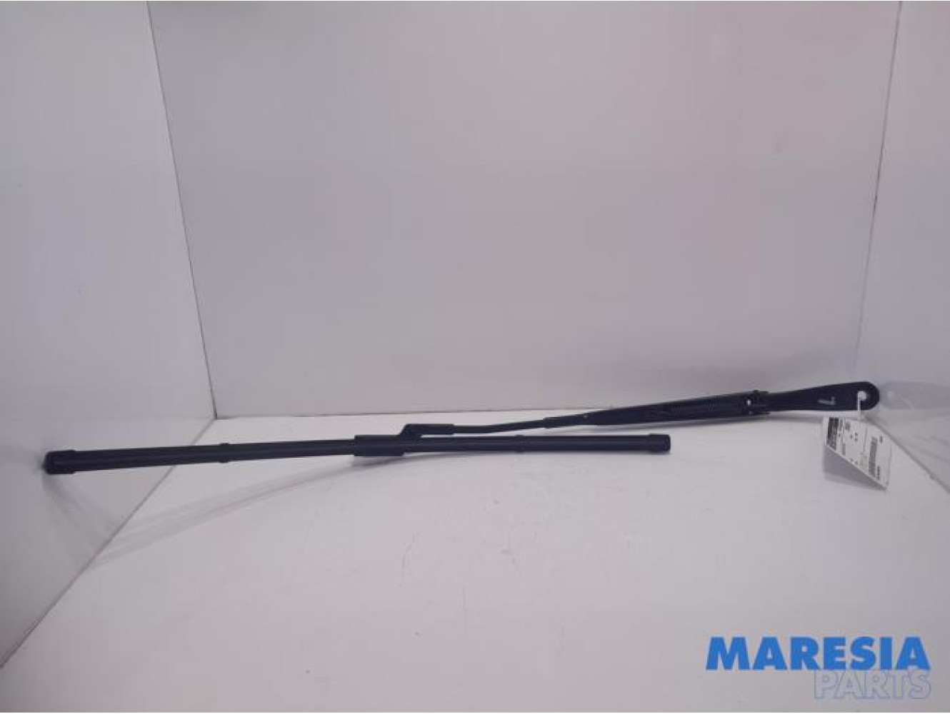Opel - Corsa - Front wiper arm