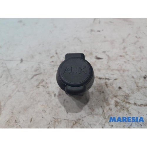 Citroen - DS4 - AUX/USB aansluiting