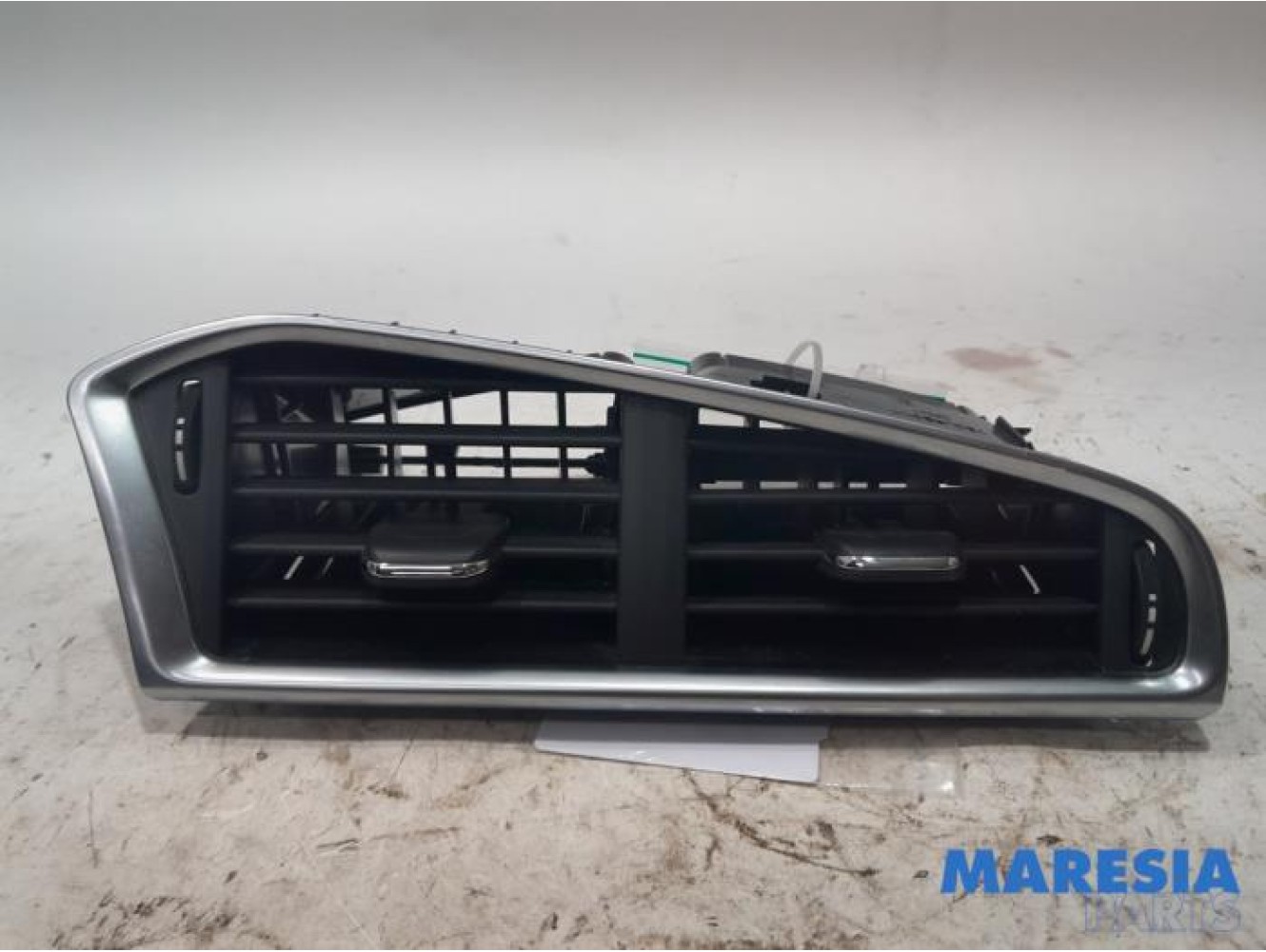 Citroen - DS4 - Dashboard vent