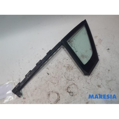 Citroen - DS4 - Quarter light, front right