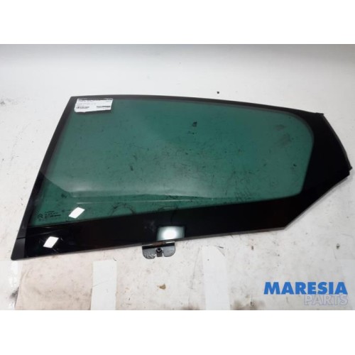 Citroen - DS4 - Rear door window 4-door, left
