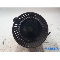 Renault - Captur - Heating and ventilation fan motor