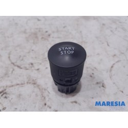 Renault - Captur - Start/stop switch