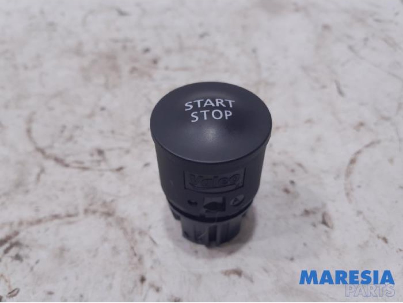 Renault - Captur - Start/stop switch