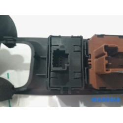 Renault - Captur - Multi-functional window switch