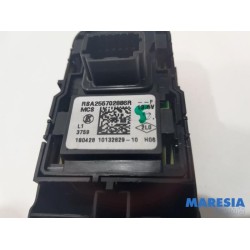 Renault - Captur - Multi-functional window switch