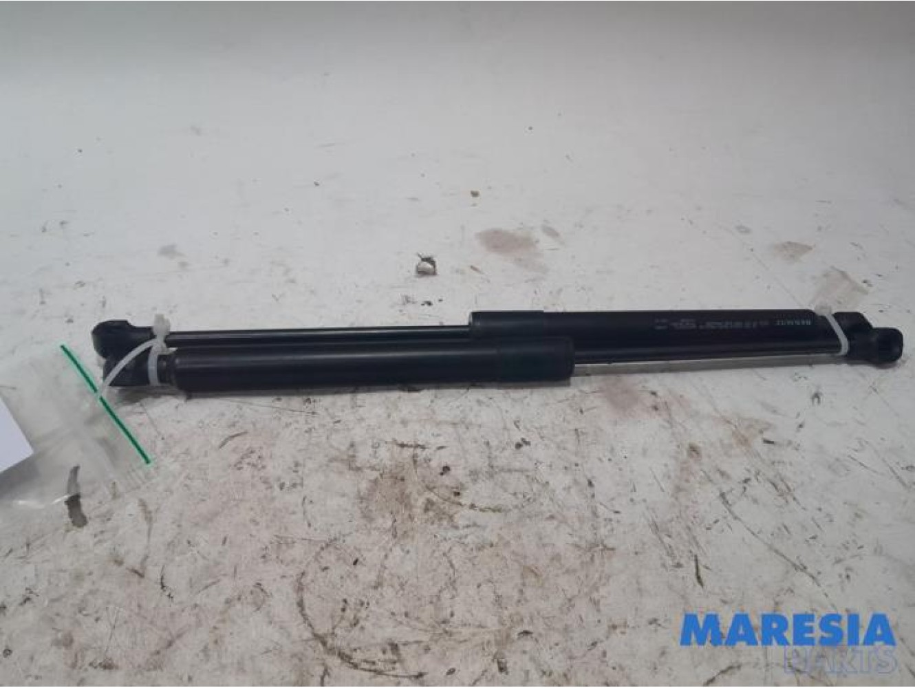 Renault - Captur - Set of bonnet gas struts