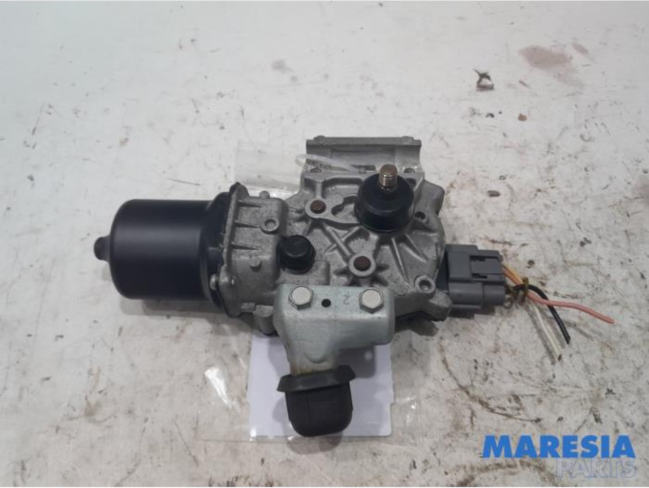 Renault - Captur - Front wiper motor