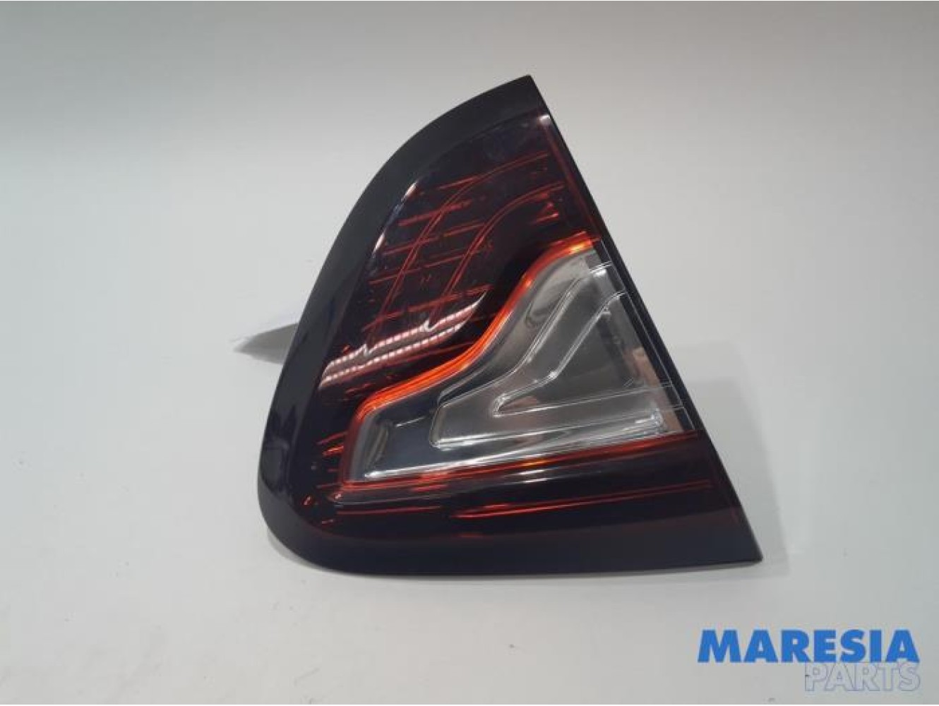 Renault - Captur - Achterlicht links