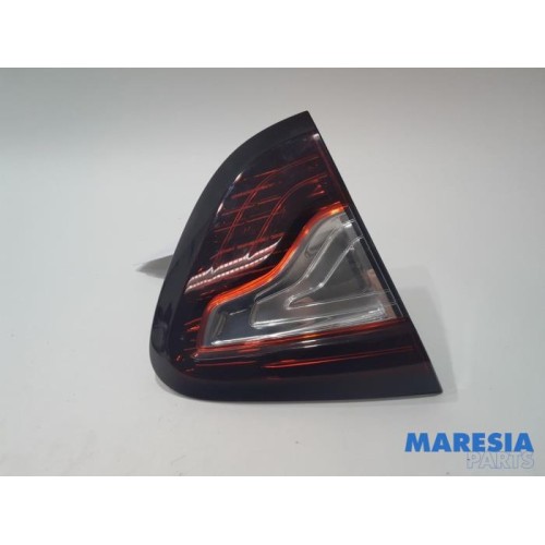 Renault - Captur - Taillight, left