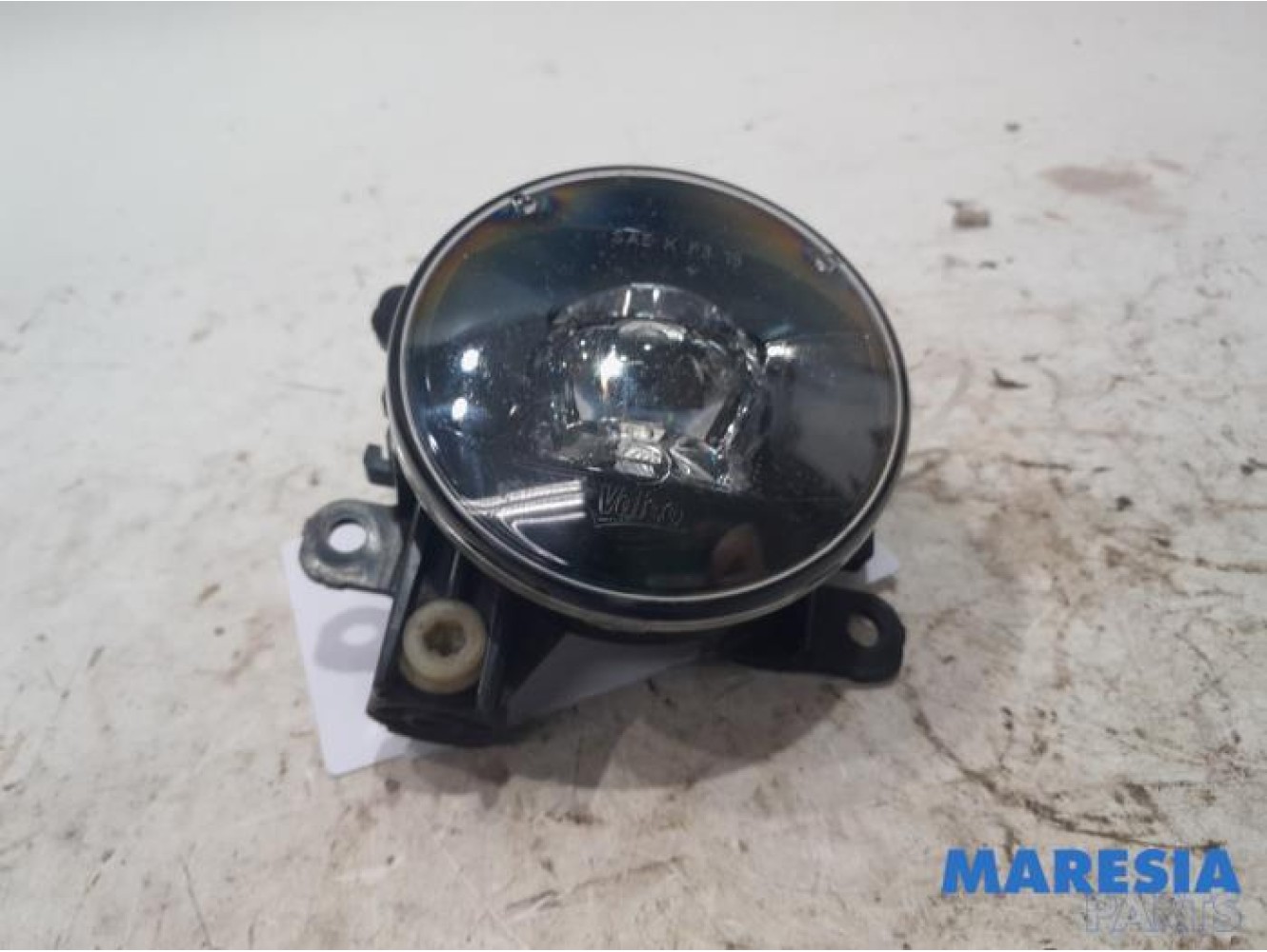 Renault - Captur - Fog light, front left