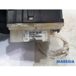 Renault - Captur - Wiper switch