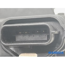 Renault - Captur - Front door lock mechanism 4-door, right