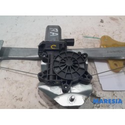 Renault - Captur - Rear door window mechanism 4-door, right