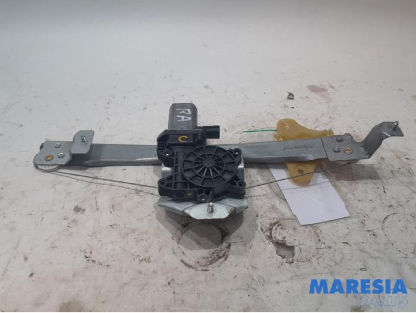 Renault - Captur - Rear door window mechanism 4-door, right
