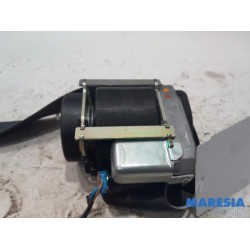 Renault - Captur - Front seatbelt, right