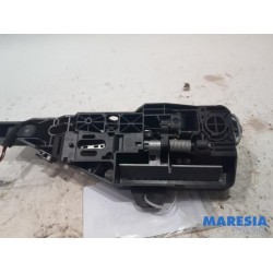 Renault - Captur - Front door handle 4-door, right
