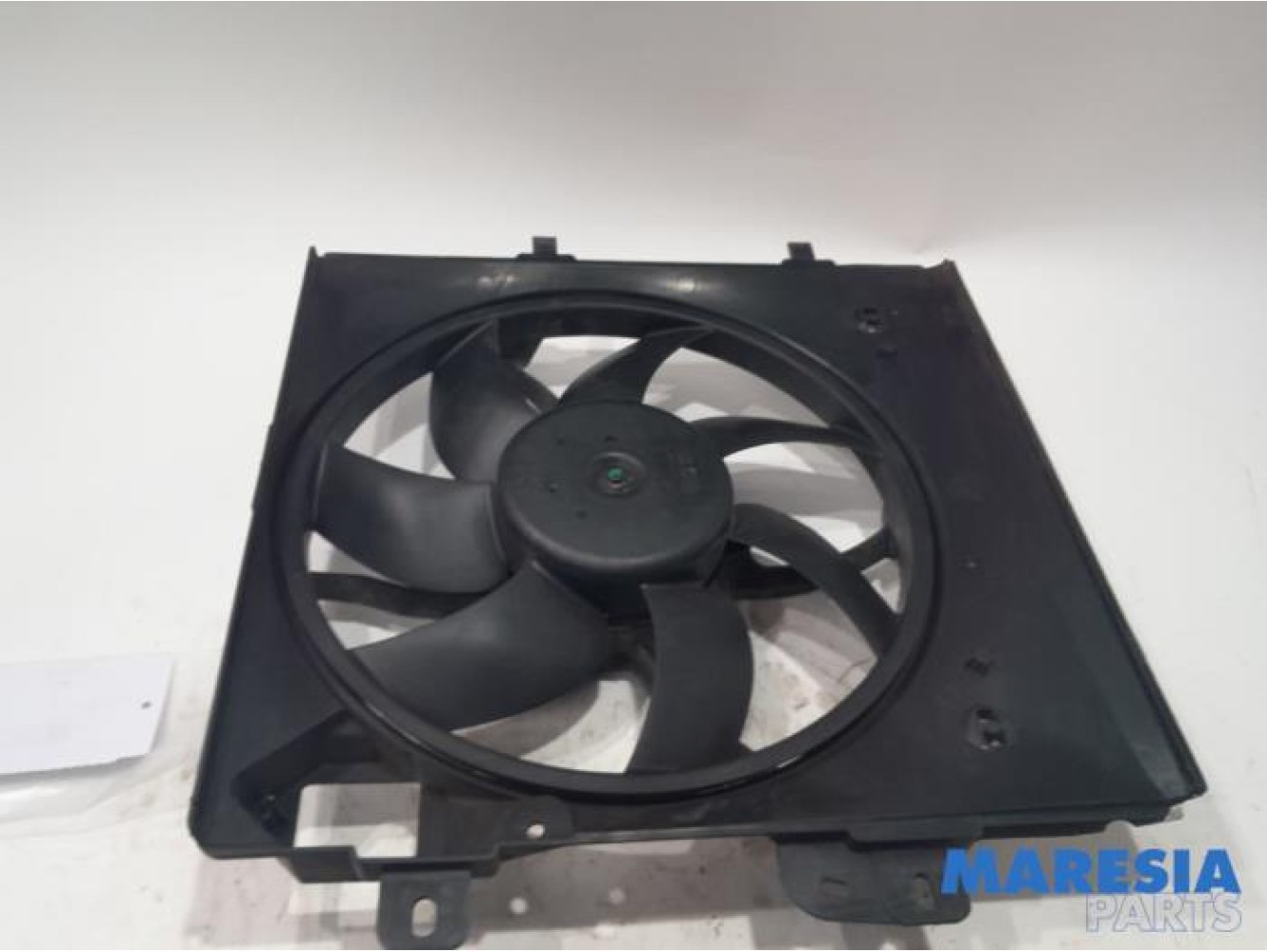 Citroen - C4 Cactus - Fan motor