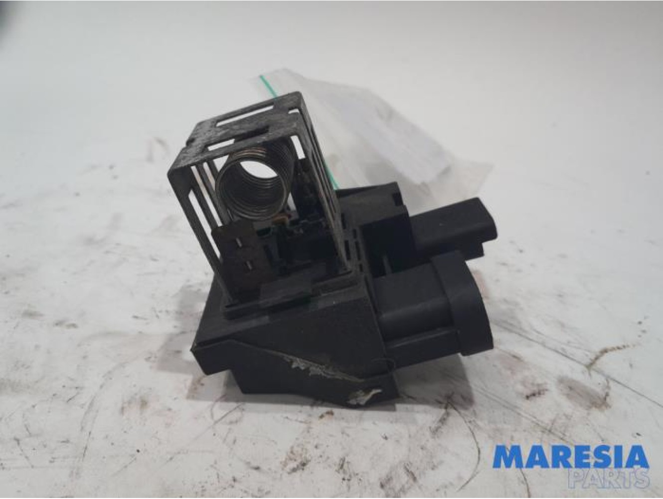Citroen - C4 Cactus - Cooling fan resistor