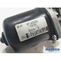 Citroen - C4 Cactus - Front wiper motor