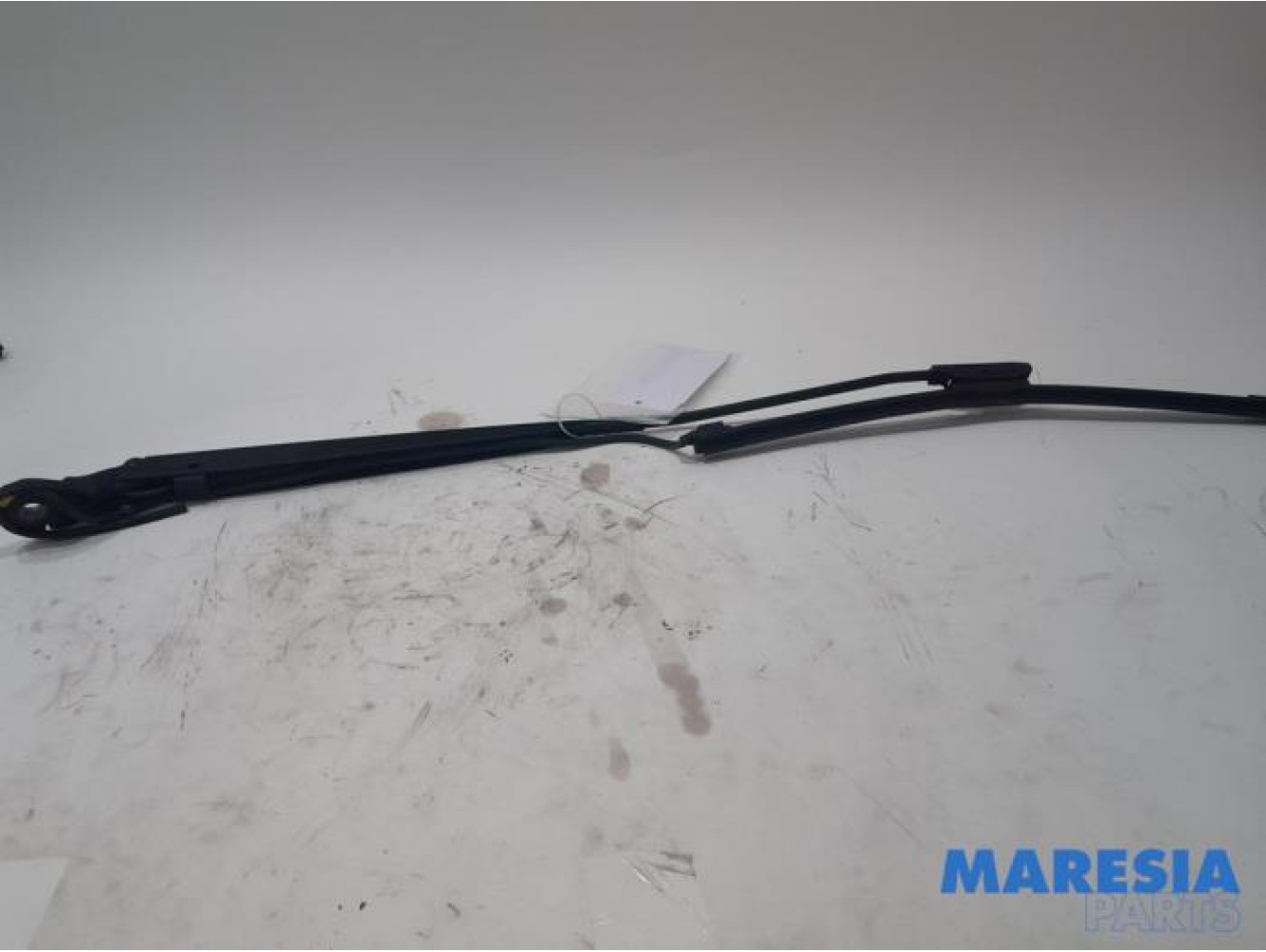Citroen - C4 Cactus - Front wiper arm