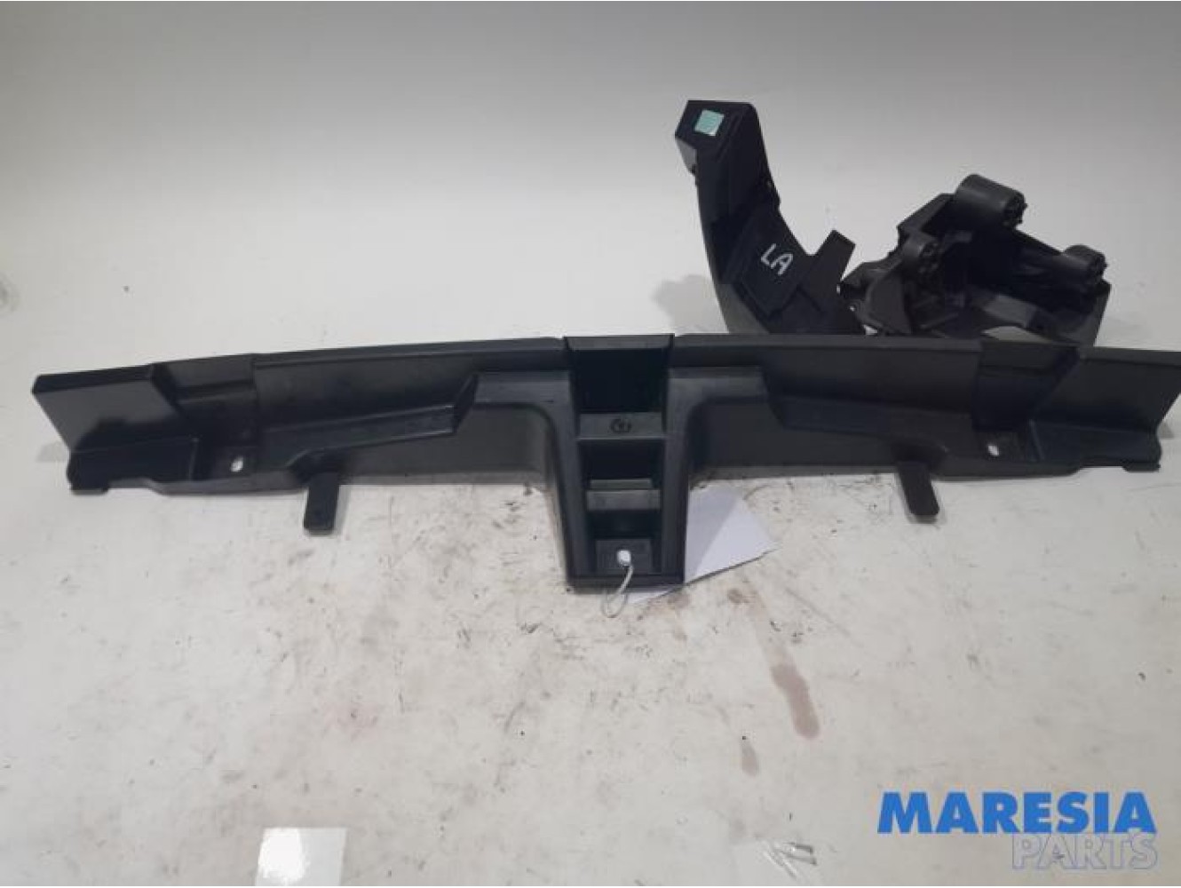 Citroen - DS4 - Rear bumper frame