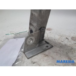 Citroen - DS4 - Front part support