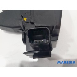 Citroen - C4 Picasso - Tailgate lock mechanism