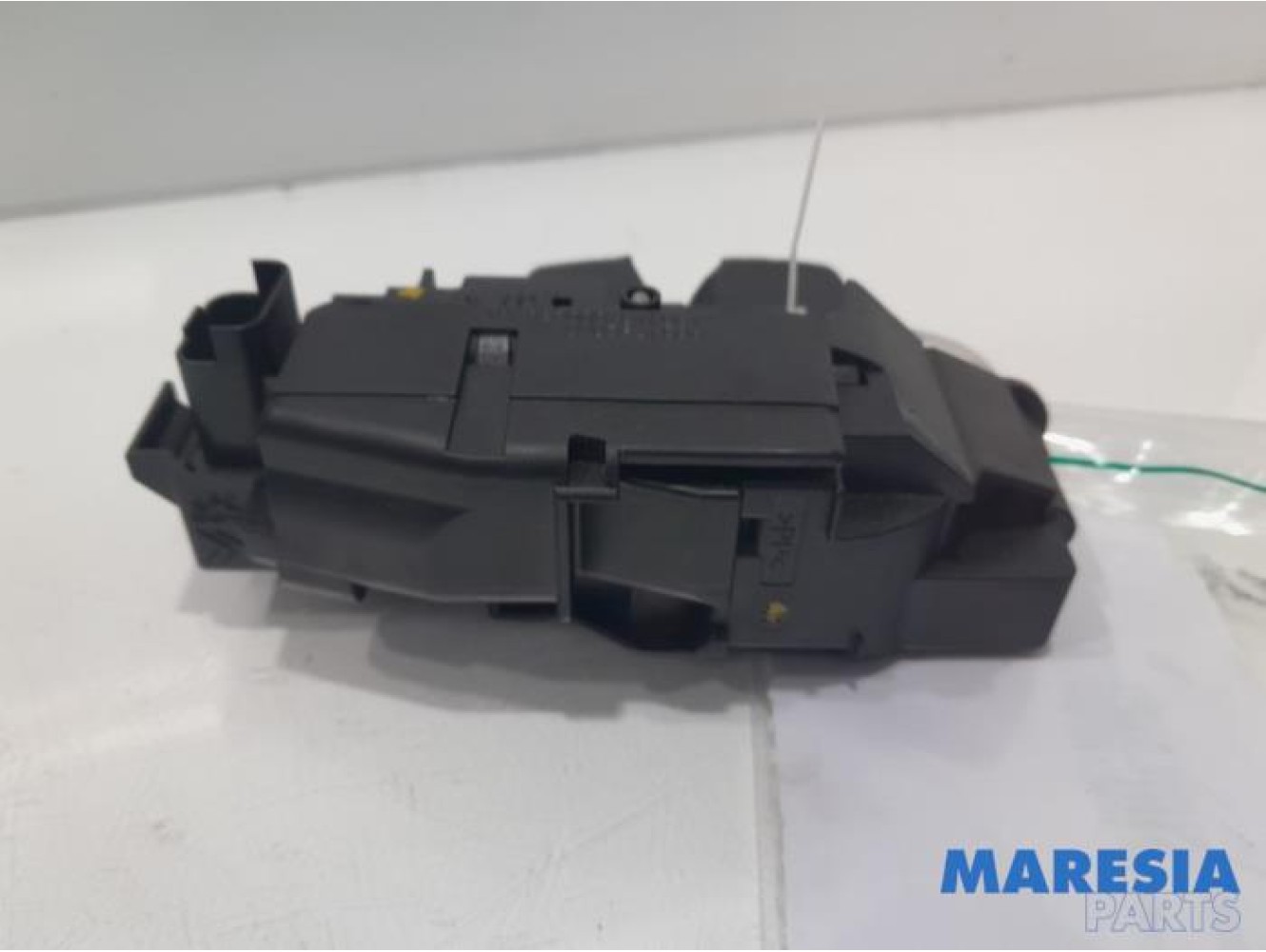 Citroen - C4 Picasso - Tailgate lock mechanism