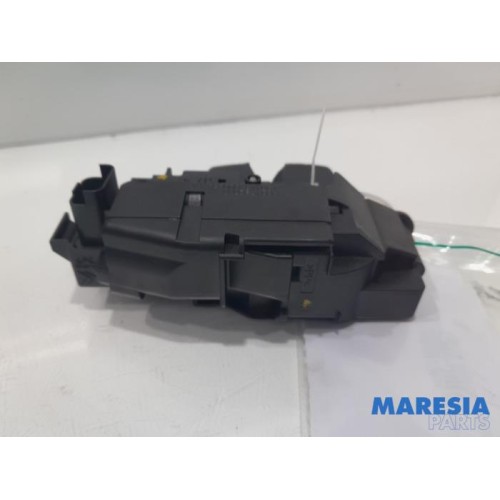 Citroen - C4 Picasso - Tailgate lock mechanism