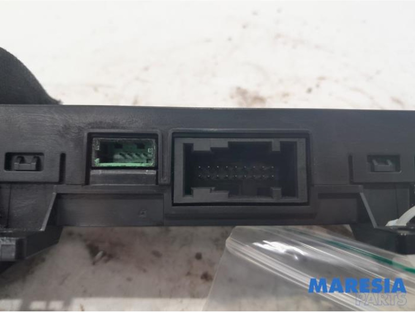Opel - Corsa - Phone module