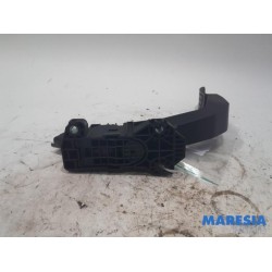 Opel - Corsa - Accelerator pedal
