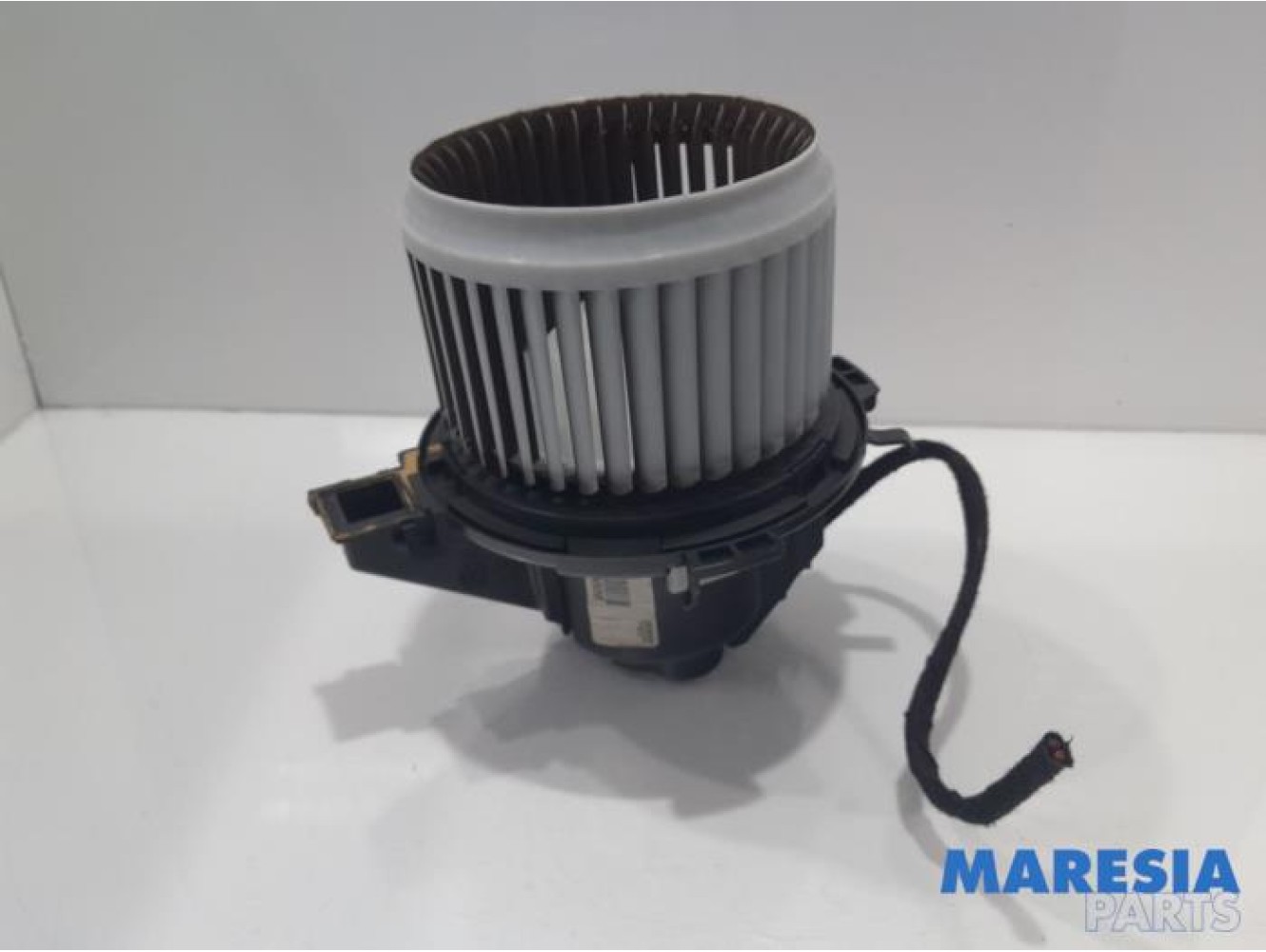 Citroen - C4 Picasso - Heating and ventilation fan motor