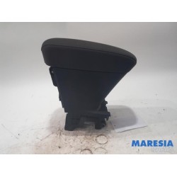 Opel - Corsa - Armrest