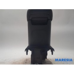 Opel - Corsa - Armrest