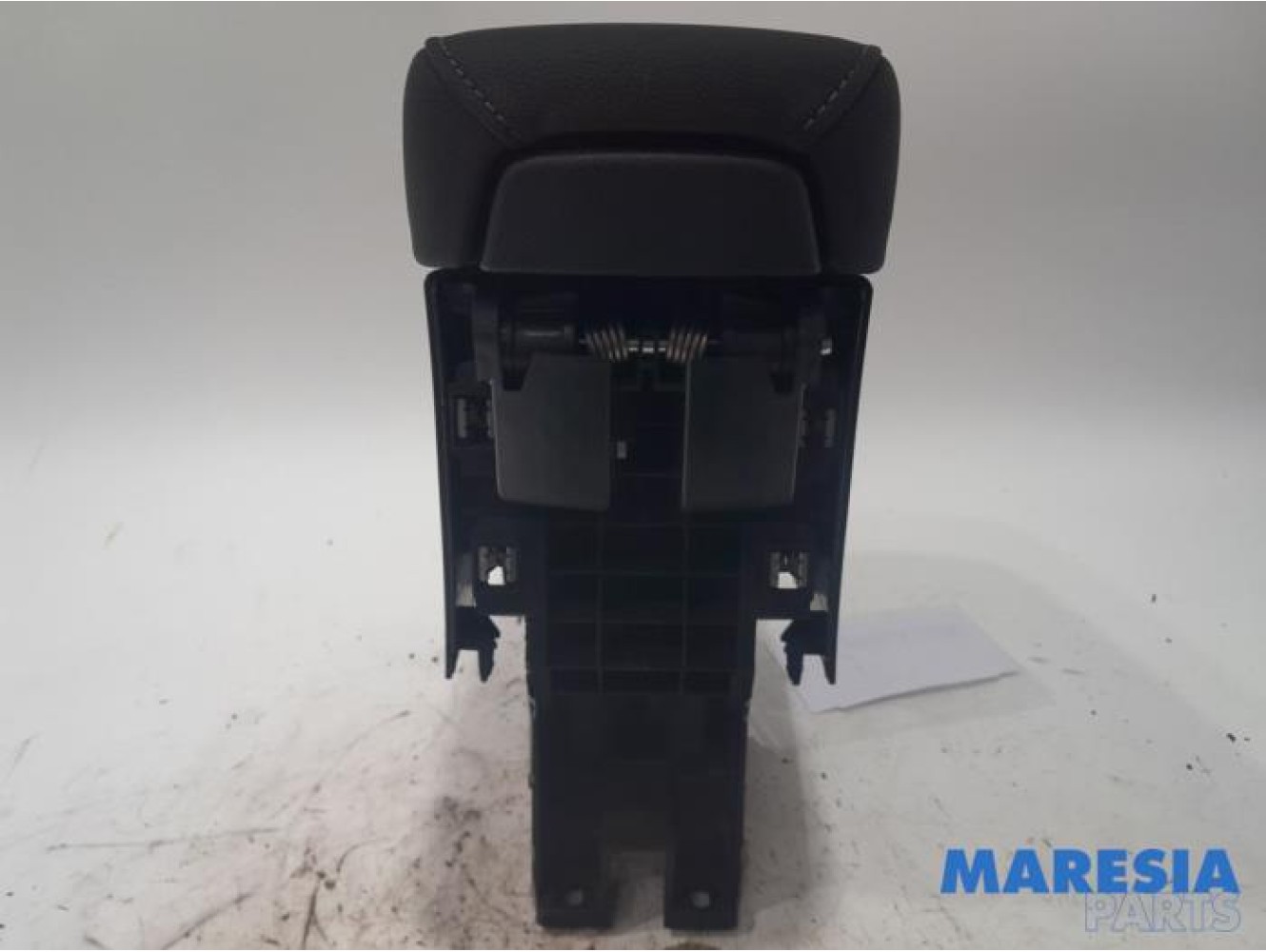 Opel - Corsa - Armrest