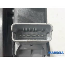 Opel - Corsa - Fenstermechanik 4-türig links hinten