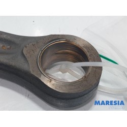 Citroen - Jumpy - Connecting rod