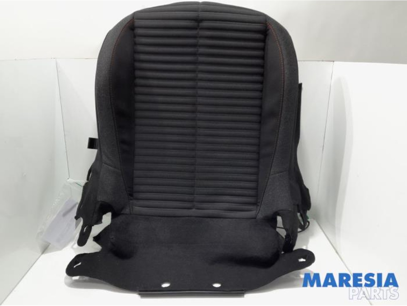 Peugeot - 2008 - Sitz Sitzfläche links