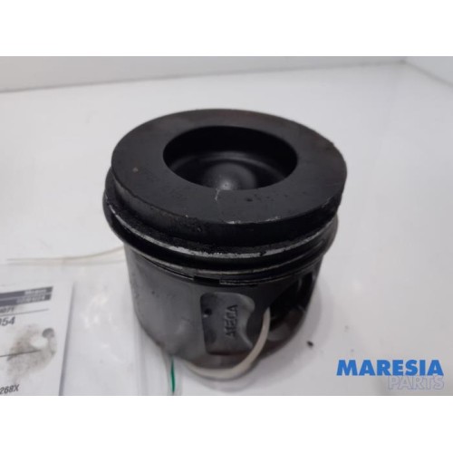 Peugeot - Boxer - Piston