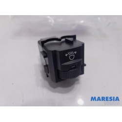 Peugeot - 2008 - Height control switch