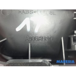 Peugeot - 2008 - Türgriff 4-türig links vorne