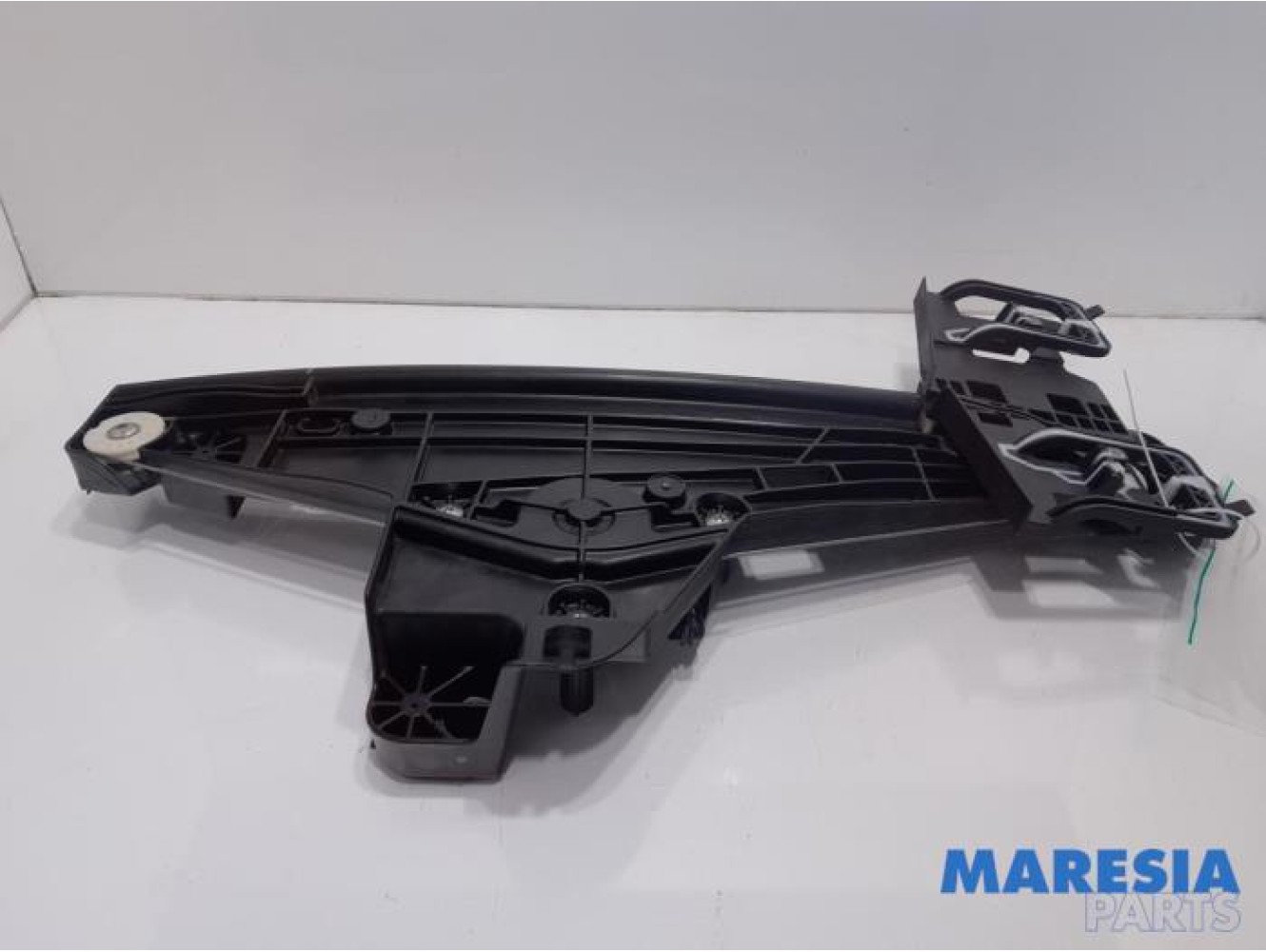Peugeot - 2008 - Rear door window mechanism 4-door, right