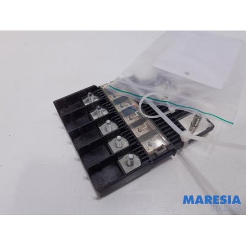 Peugeot - 2008 - Battery control module
