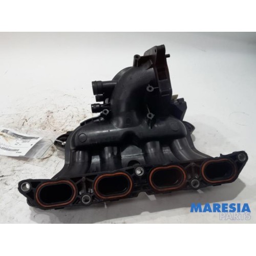 Peugeot - 208 - Intake manifold