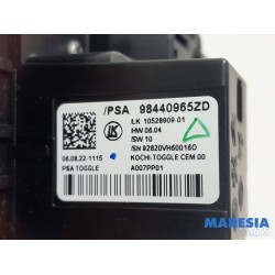 Peugeot - 2008 - Automatic gear selector