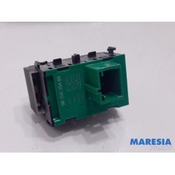 Peugeot - 2008 - Switch