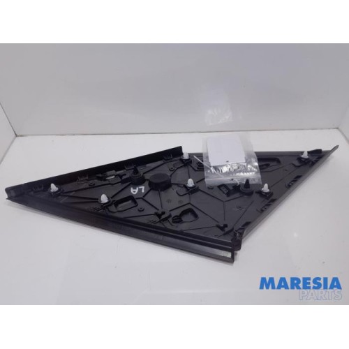 Peugeot - 2008 - C-style sealing cover left