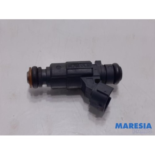 Peugeot - 208 - Injector (petrol injection)