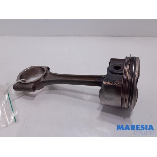 Peugeot - 208 - Connecting rod